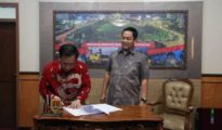 Hendrar Prihadi, Walikota Semarang saat proses penandatanganan nota kesepahaman dengan KSBN terkait pembangunan desa wisata bertaraf internasional